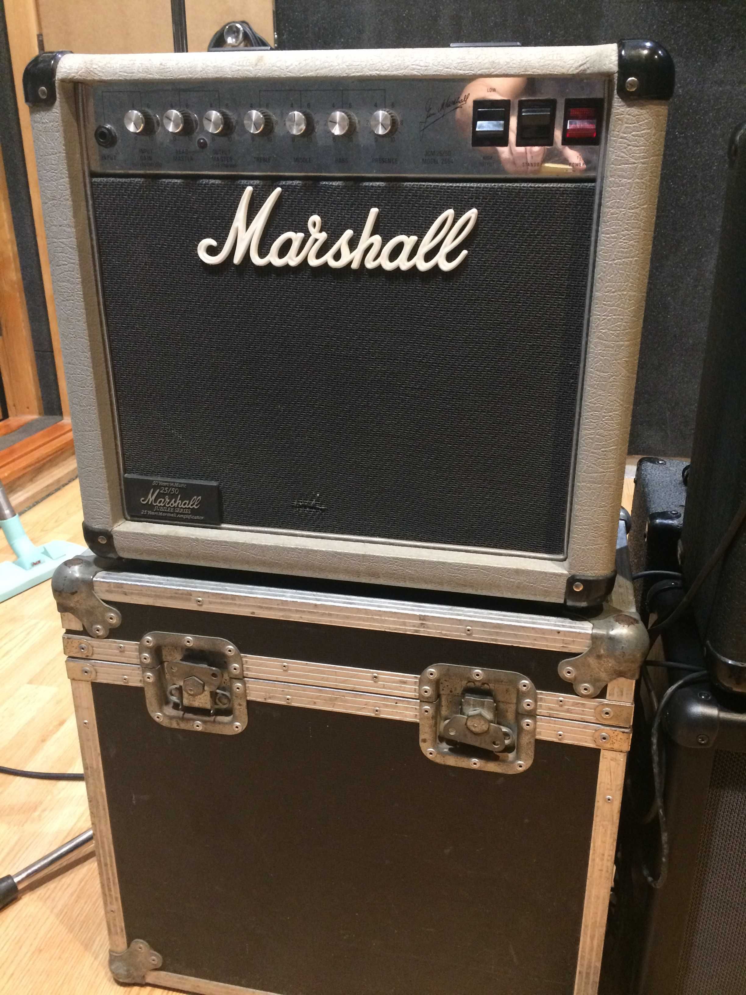 Amplificador Marshall, Jubilee 25/50 com Case