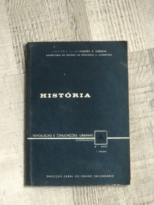 Livro de História 8 Ano (Muito Antigo)