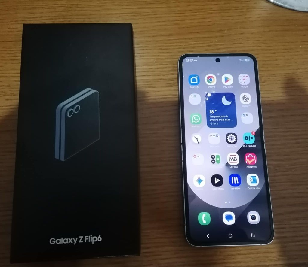 Z flip 6 256 gb 12 ram