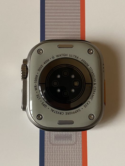 Apple Watch Ultra 2 49mm Titanium Silver