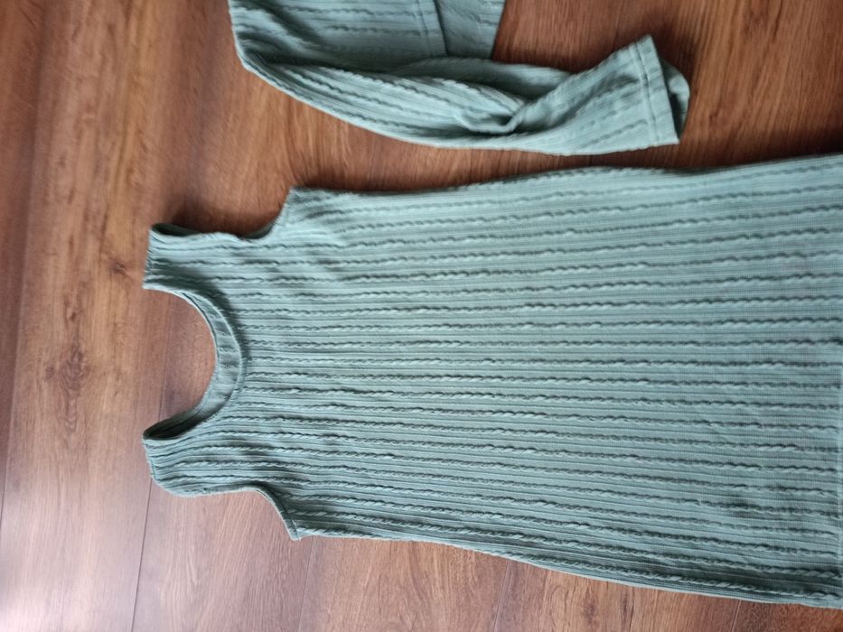 Sukienka dla dziewczynki rozmiar 134