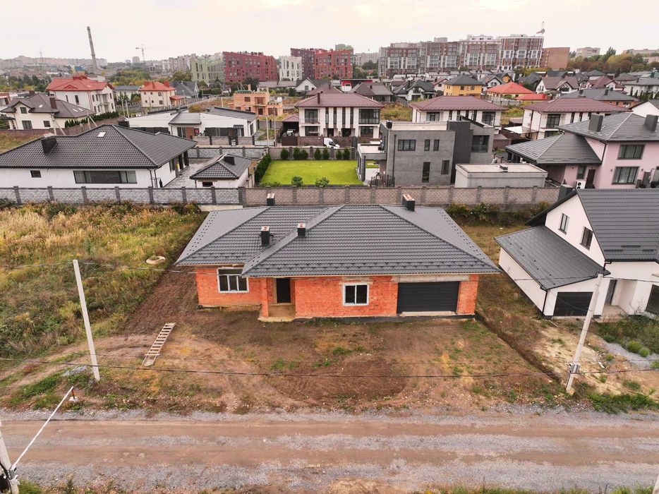 Продам будинок 180м2 на 8 сотках в Рівному, Район Спектруму (Райський)