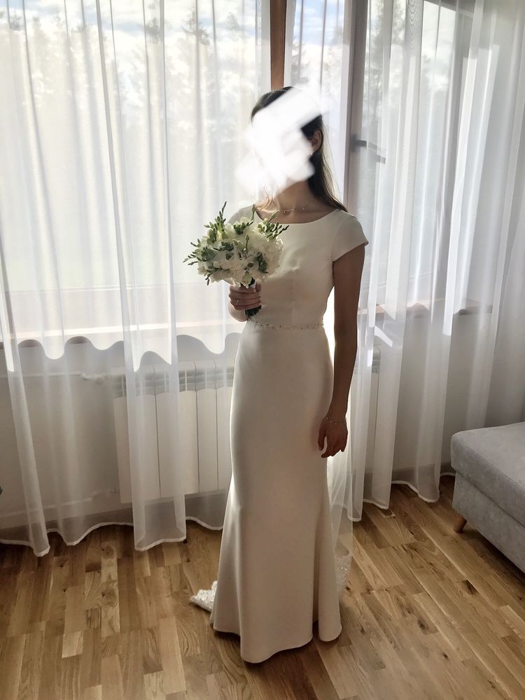 Suknia ślubna minimalistyczna rybka syrenka prosta afrodyta vega 34 xs