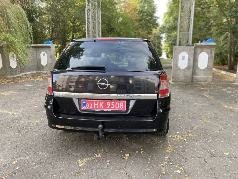 Продам OPEL ASTRA H 2010 рік