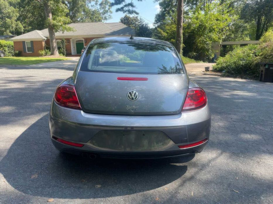 Volkswagen Beetle S      2017