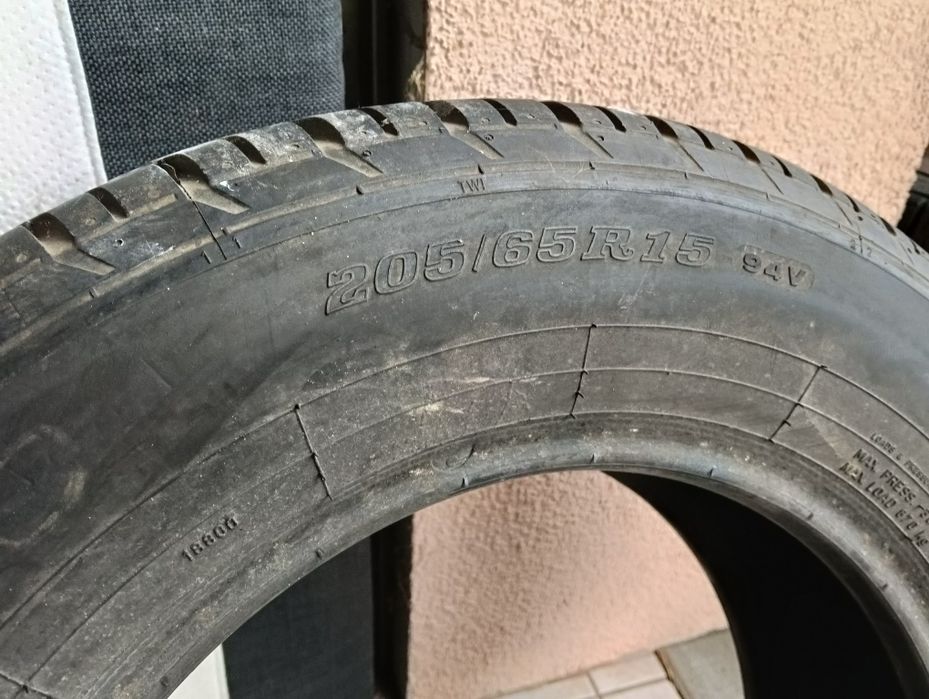 Para opon 205,65,15" Dunlop SP Sport 200
