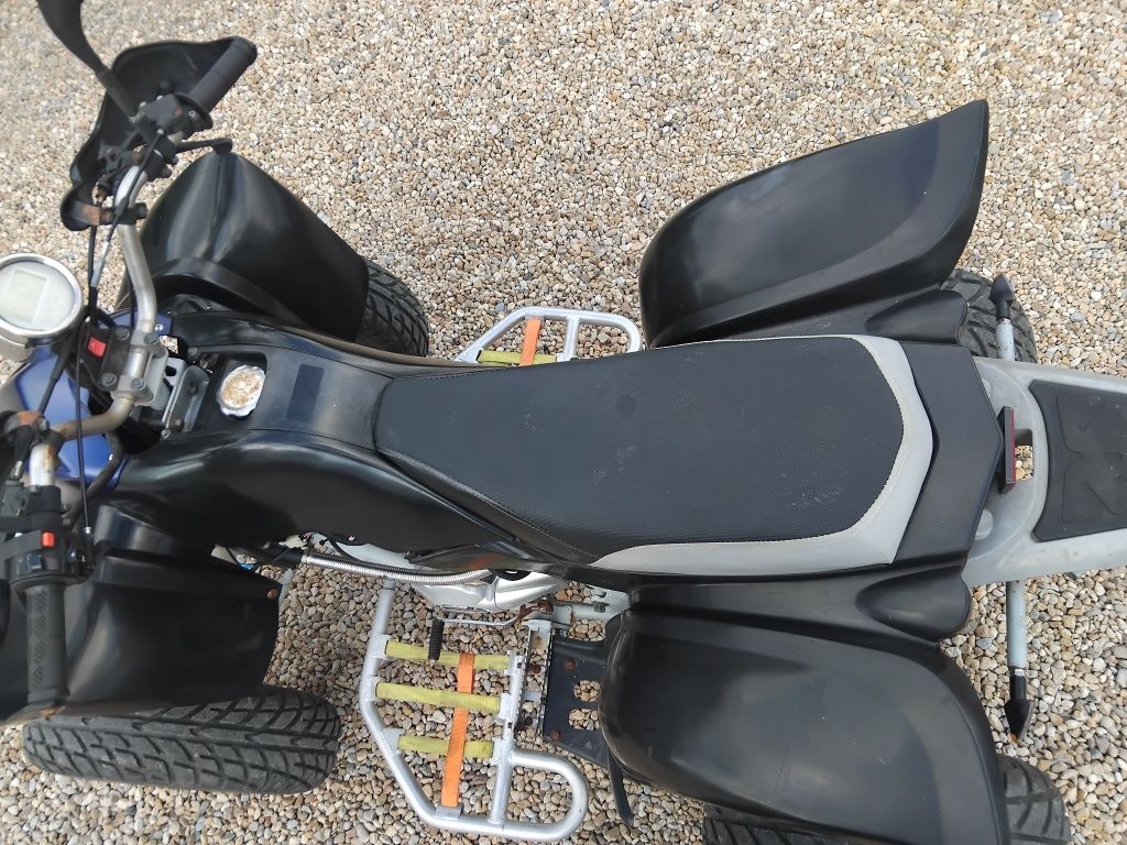 Quad 200 lc zarejestrowany atv eagle buty kask