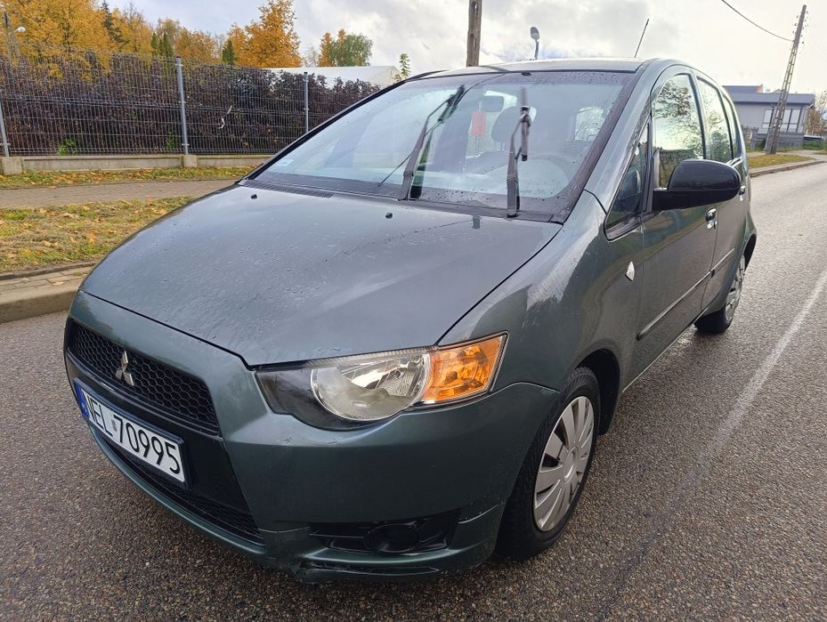 Mitsubishi Colt 1.1 benzyna polift Bt na rok