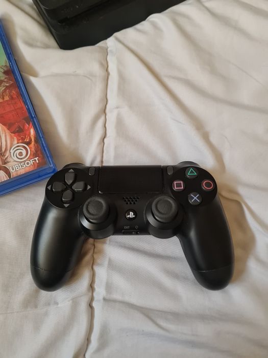 PlayStation 4 + jogo