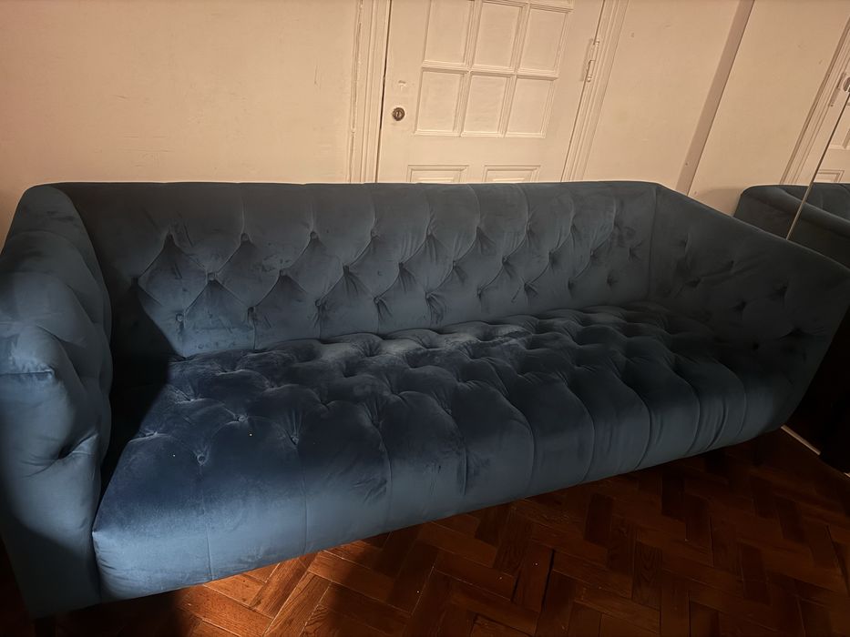 vemdo sofa semi novo perfeito pouco uzo em camusa azul escuro