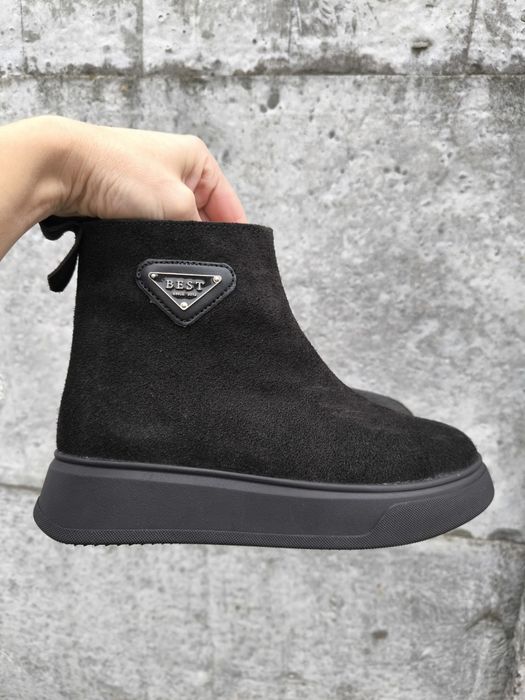 Ботинки жіночі , демісезон натуральна замша