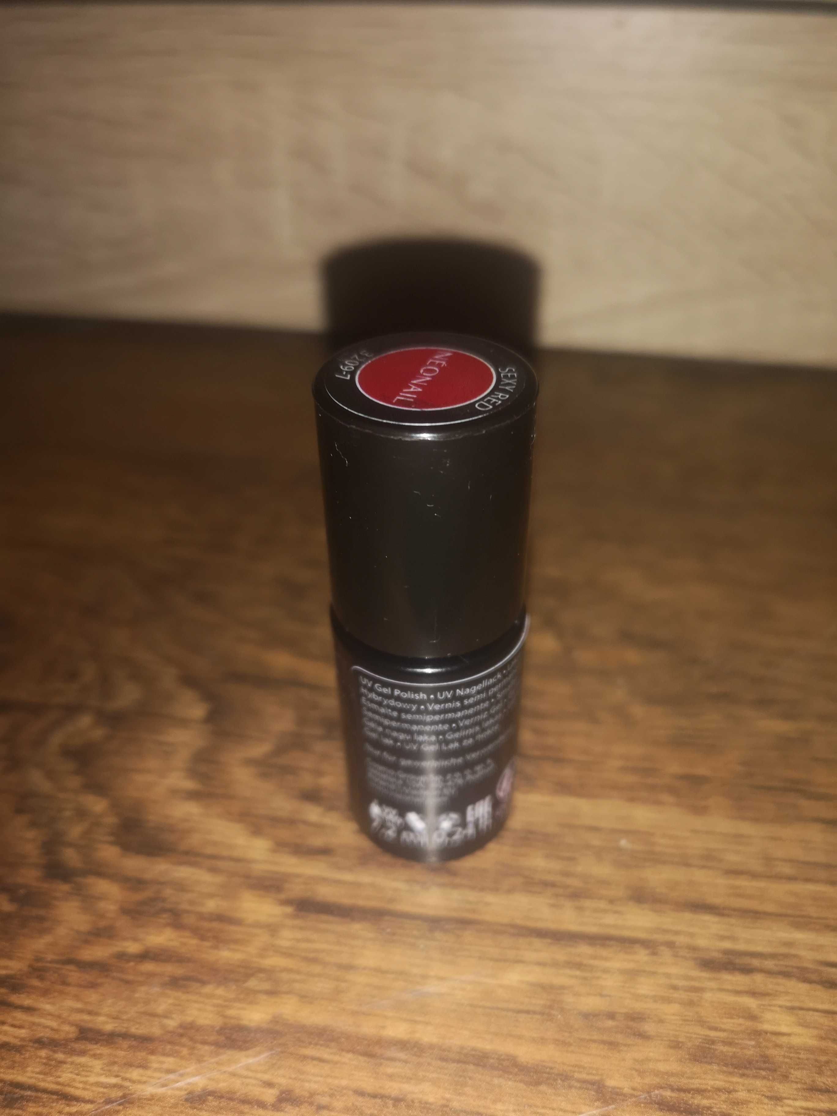 Lakier hybrydowy Neonail Sexy Red czerwony 7.2 ml