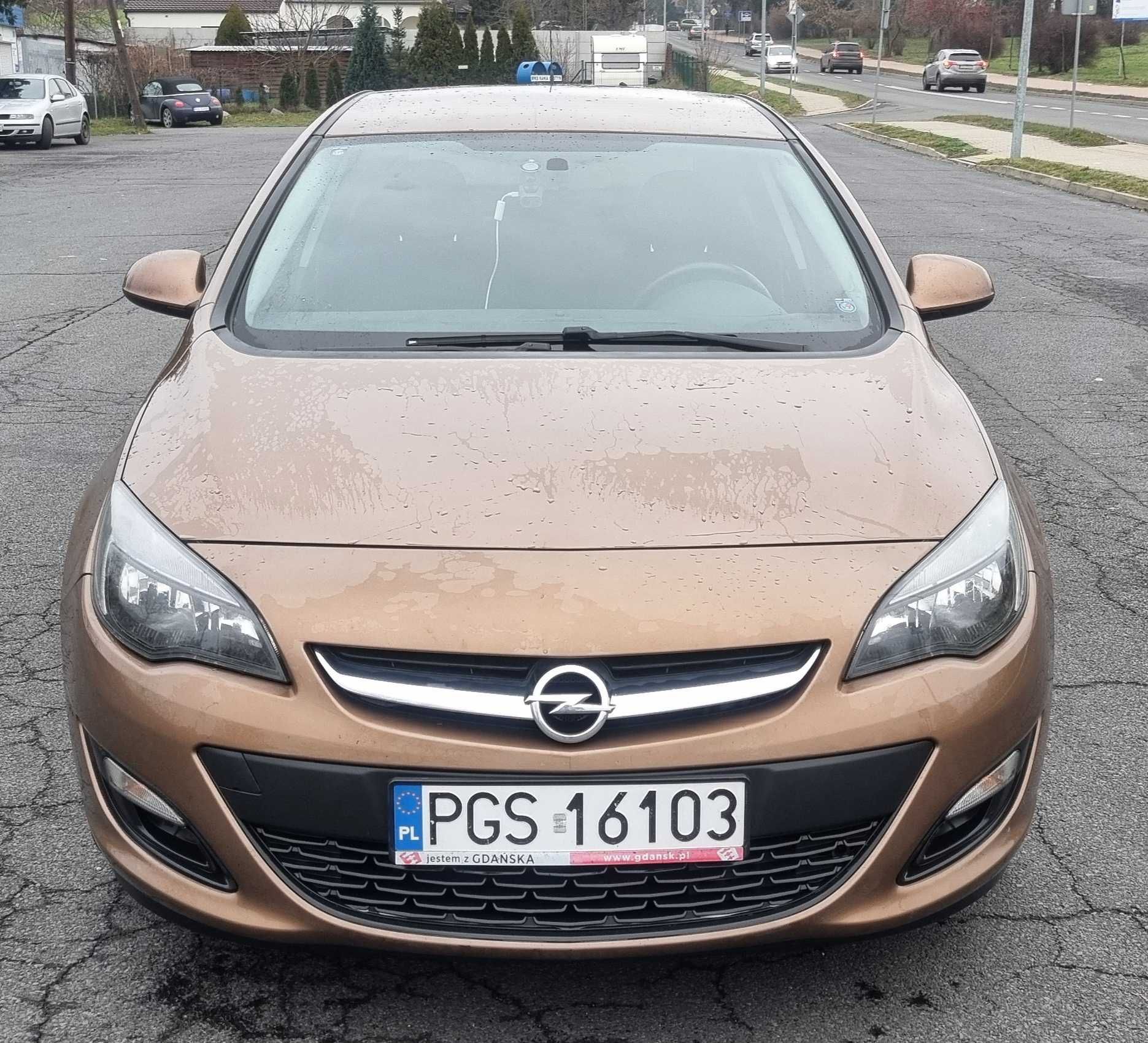 Opel Astra 1,4T z fabrycznym LPG