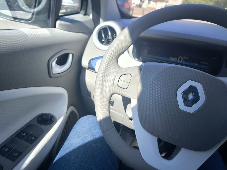 RENAULT Zoe 2013
