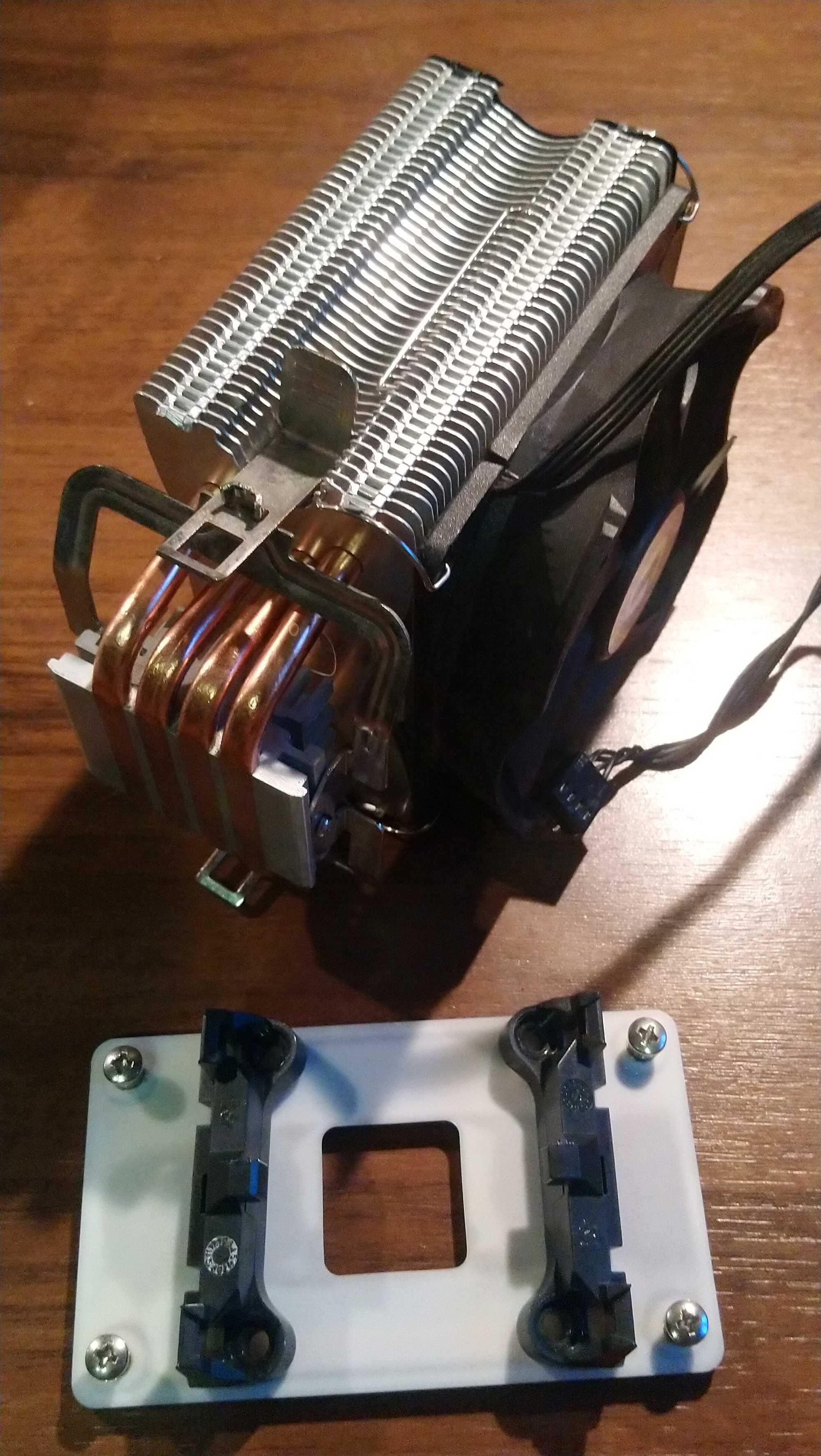 Chłodzenie Spartan HE924 AM3+ z backplate.