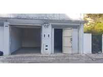 Vende-se 2 garagens com 18m2 cada, na Estrada de Eiras