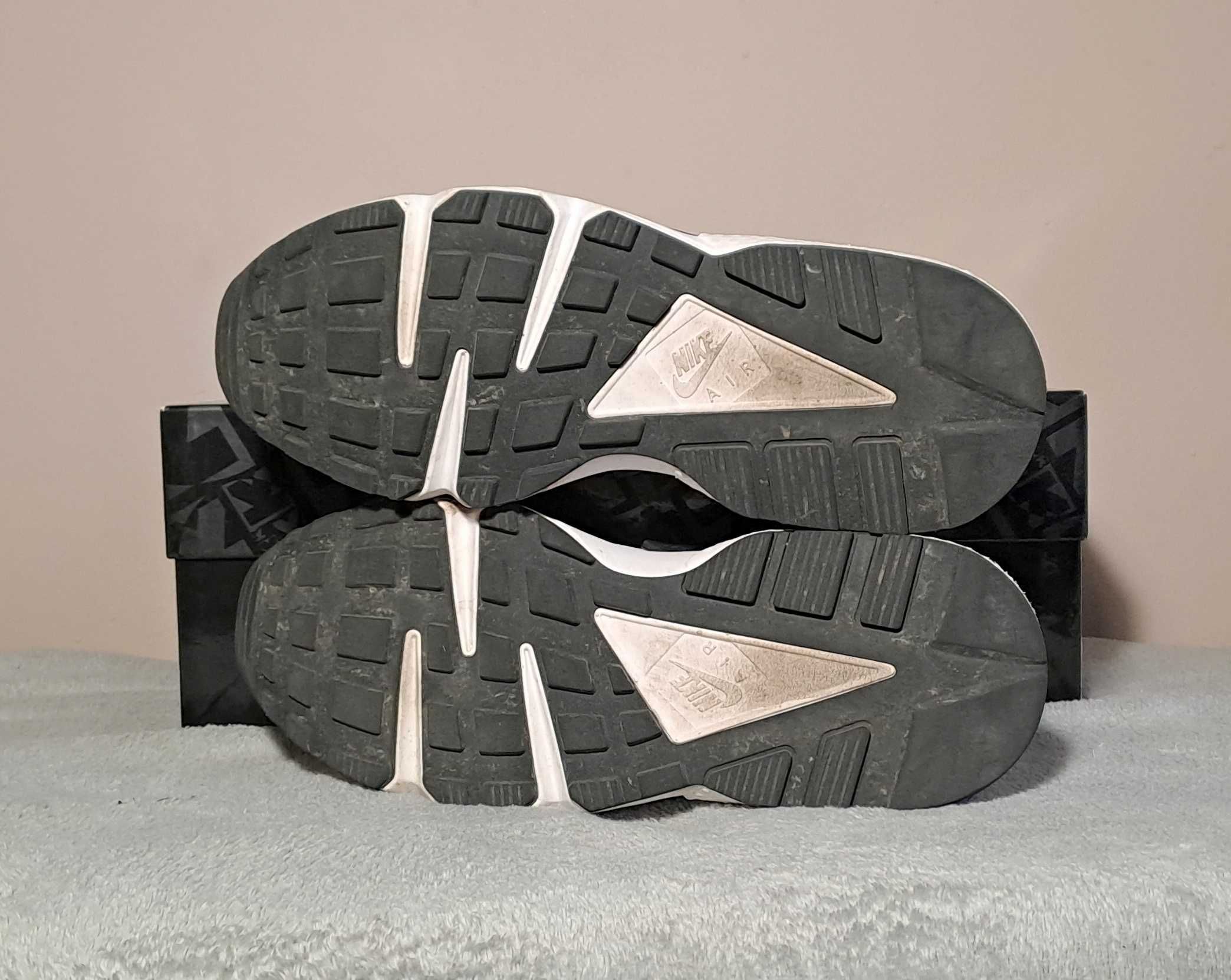 Nike Air Huarache 39 25cm