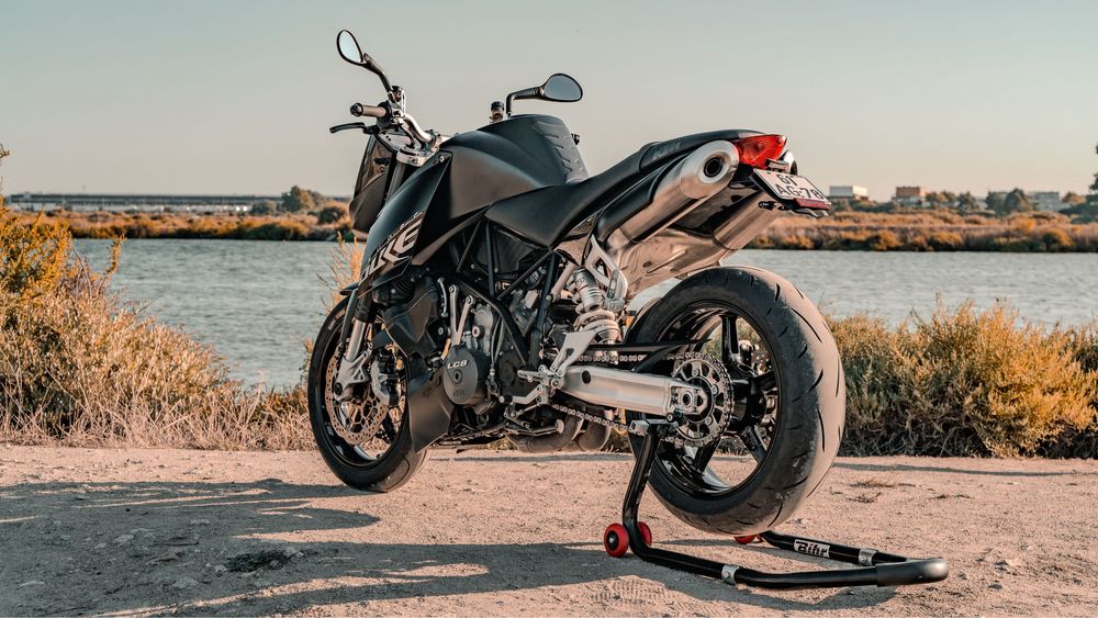 KTM 990 SuperDuke (financiamento disponivel)