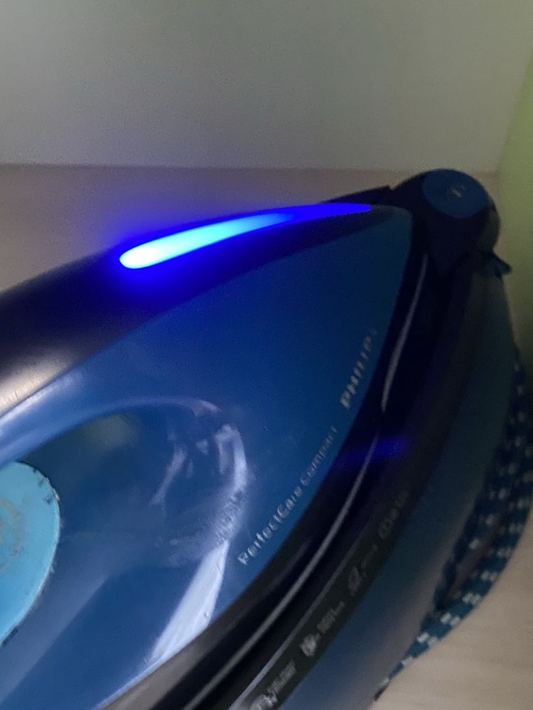 Праска з парогенератором Philips GC7833 справний стан