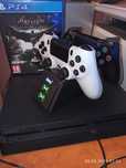 PlayStation 4 SLIM dwa pada 500 GB