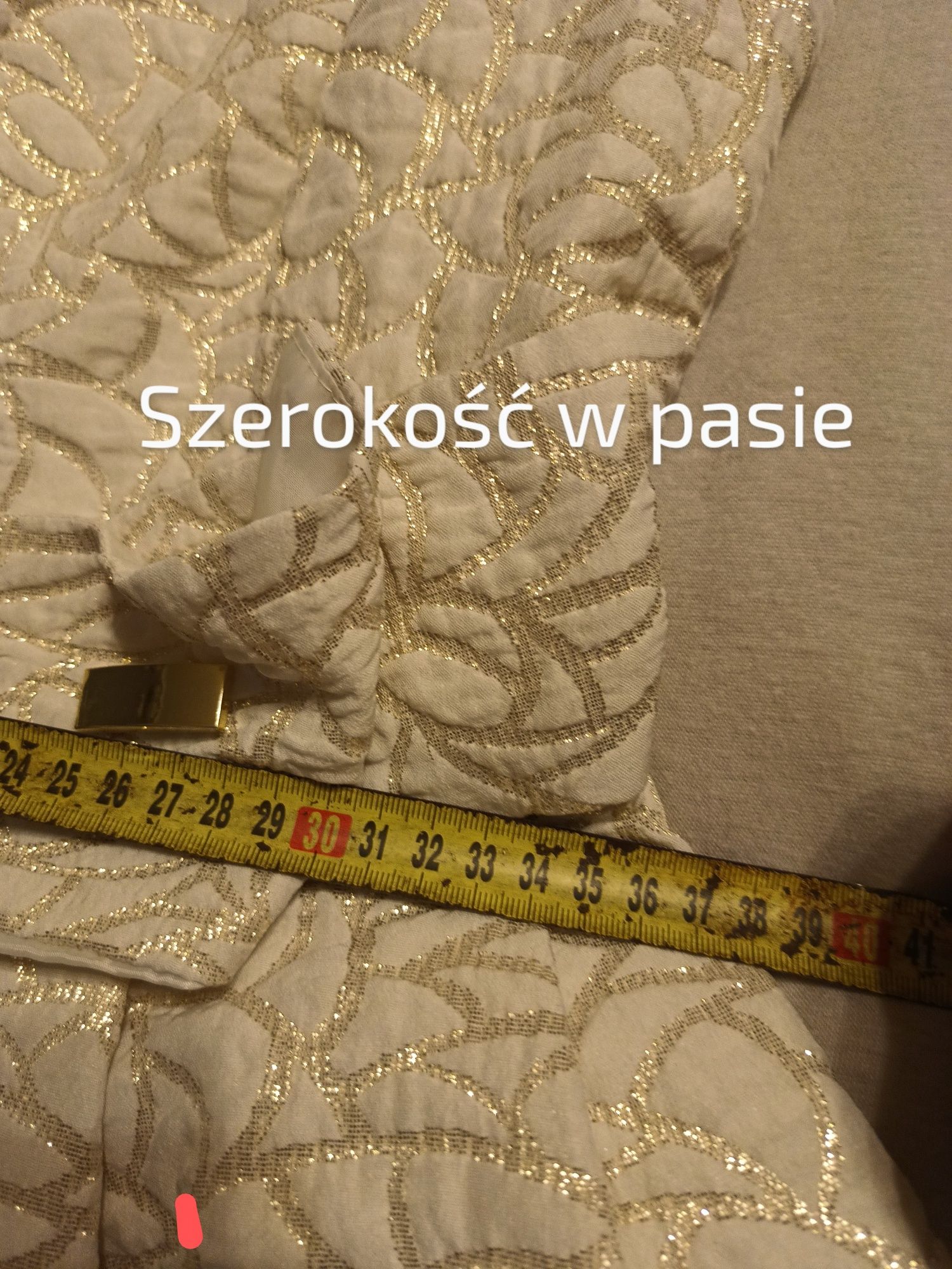 Sukienka ecru ze złotą nitką rozm. 38