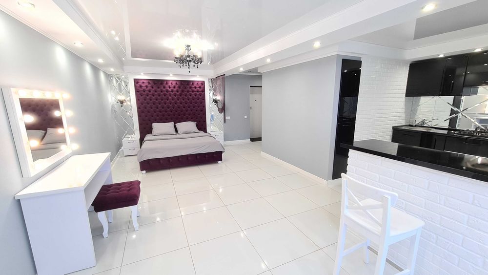 95-й квартал VIP Центр Соцгород (Фокстрот) Квартира Почасово Посуточно