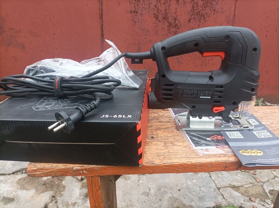 Лобзик електричний Dnipro-M JS-65LX