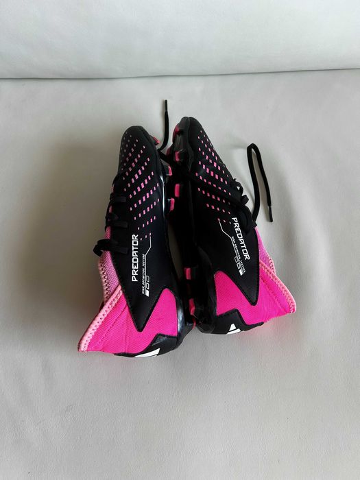 Chuteiras Adidas Predator League - Tamanho 38 ⅔ - Relvado Sintético