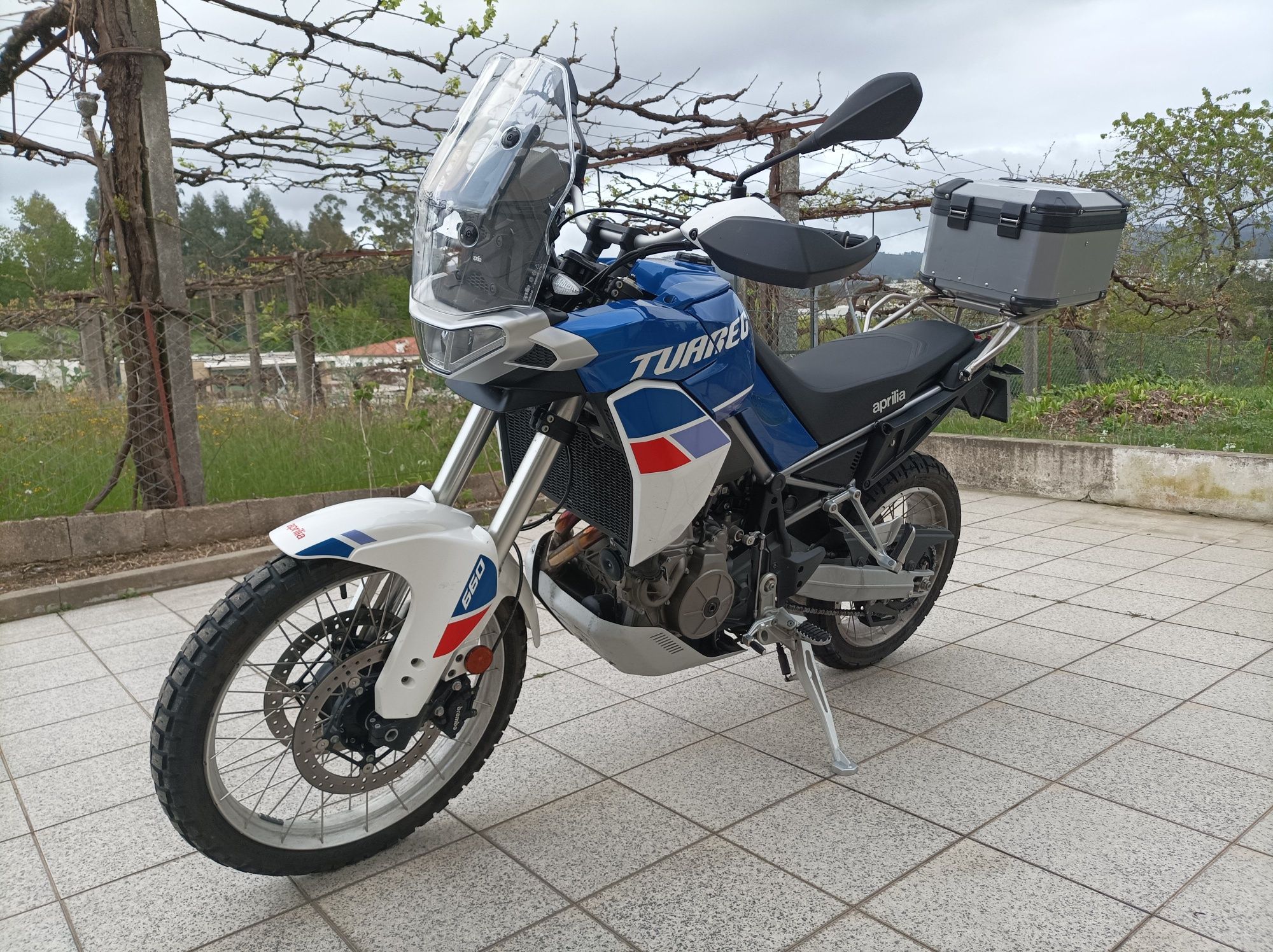 Aprilia Tuareg 660