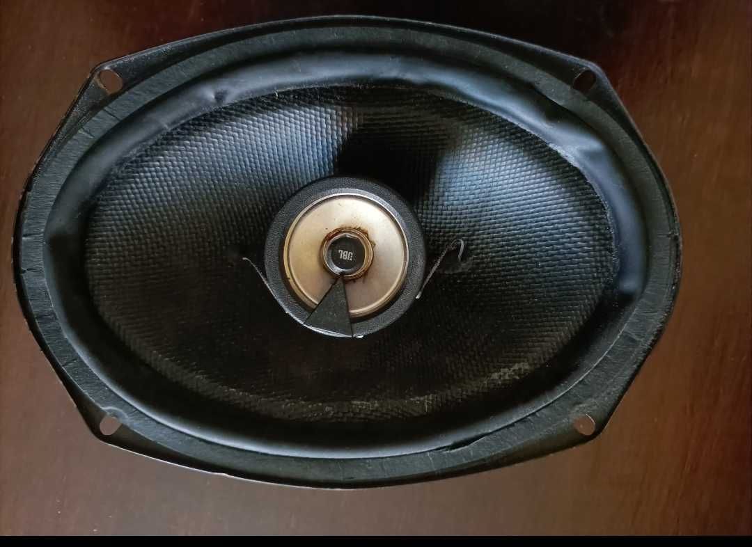 Colunas JBL ovais