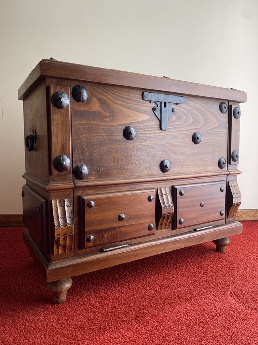 Pequena arca/ Baú Rústico