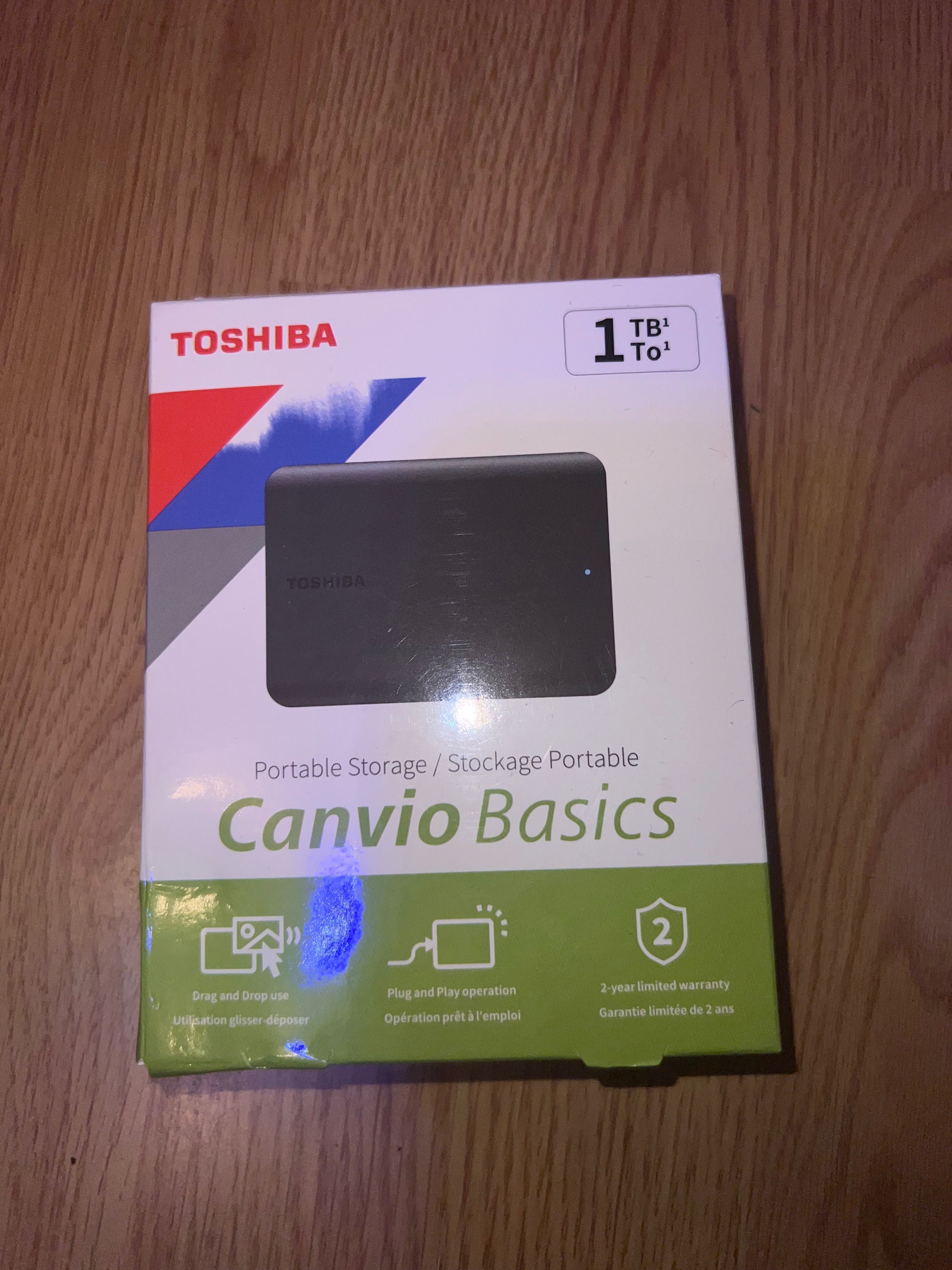 Портативный жесткий диск TOSHIBA 1 TB