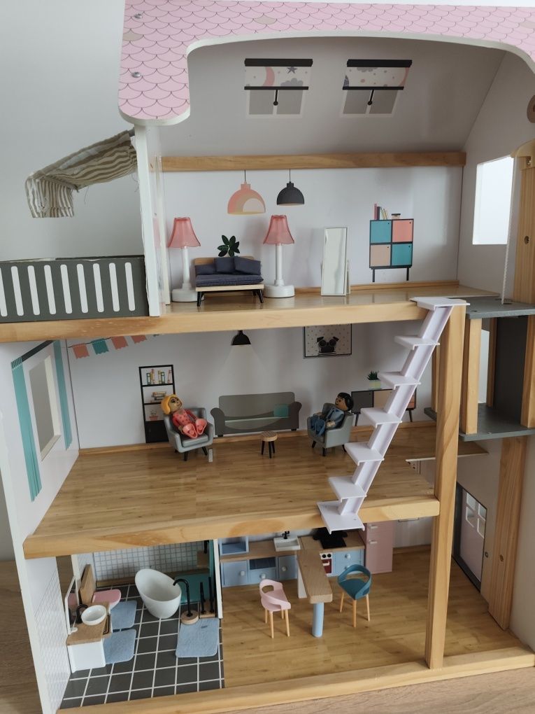 Domek dla lalek playtive