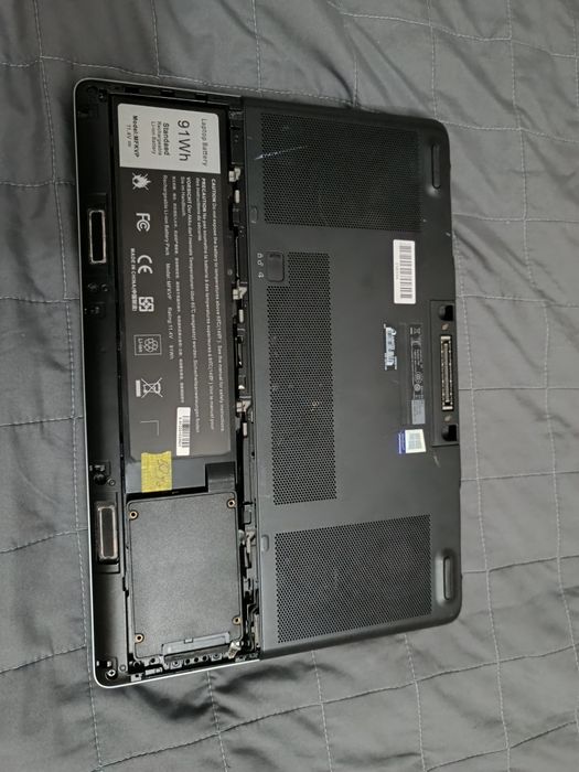 Dell Precision 7520 i7-6820HQ/IPS/SSD/R9 M375X Ігровий Ноутбук 7510