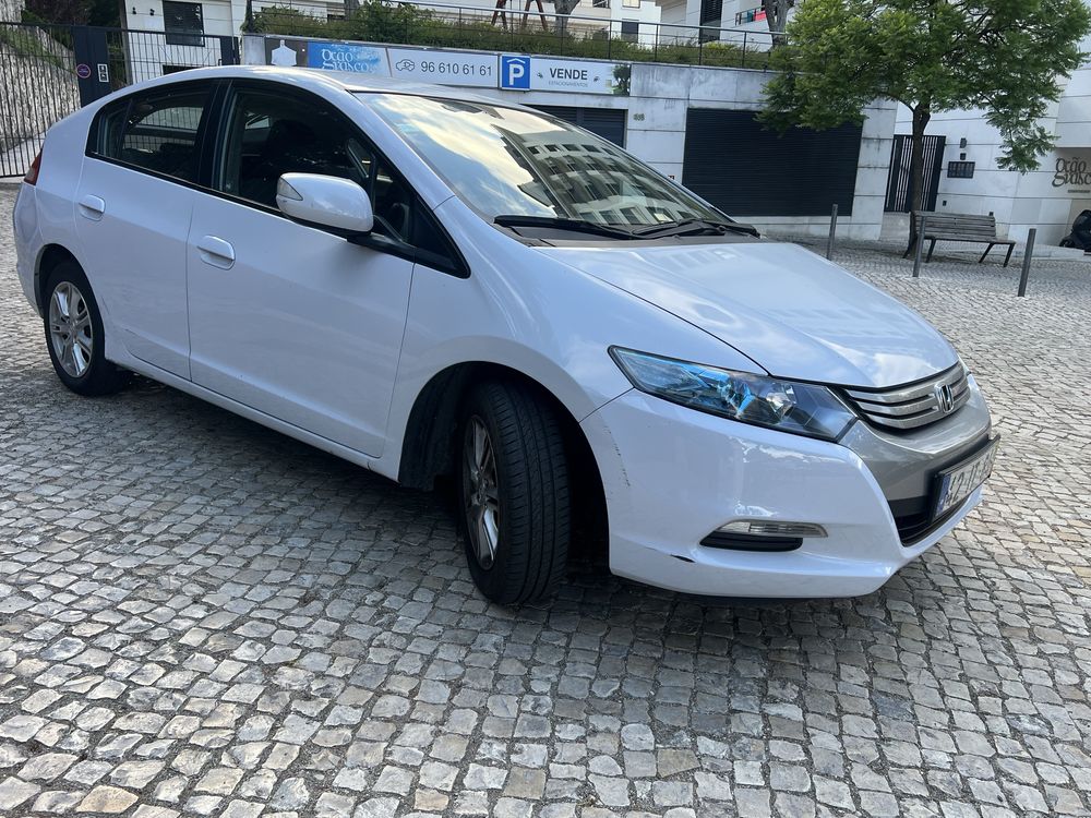 Honda insight hybrid