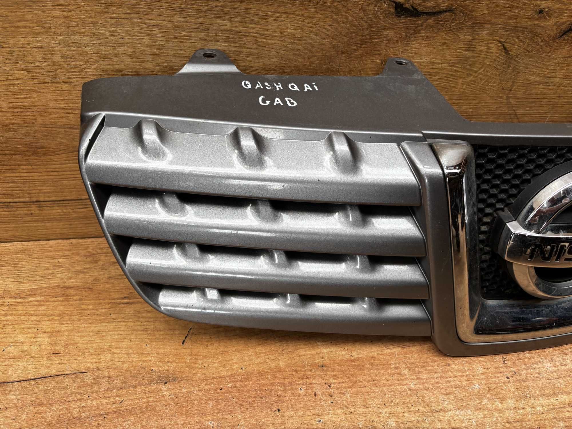Grill atrapa zderzaka Nissan Qashqai