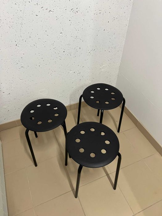 3x Czarne Stolek