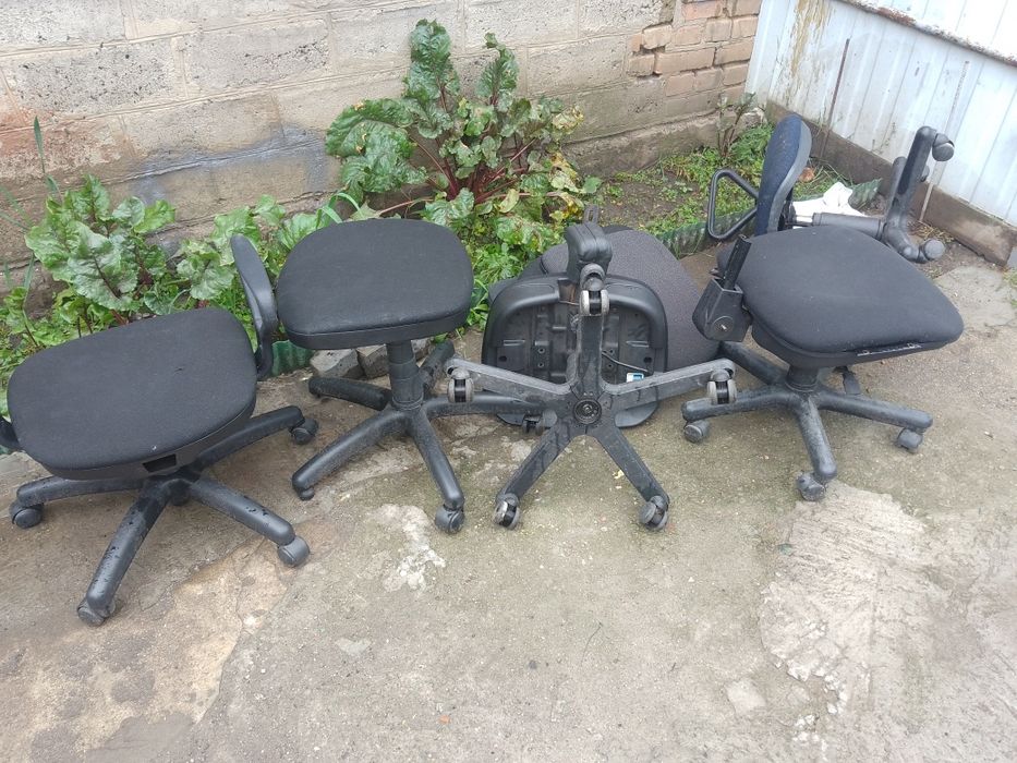 Продам офисный стул запчасти