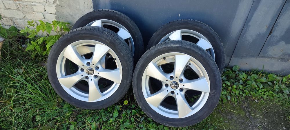 Литі диски r17 з літньою гумою
