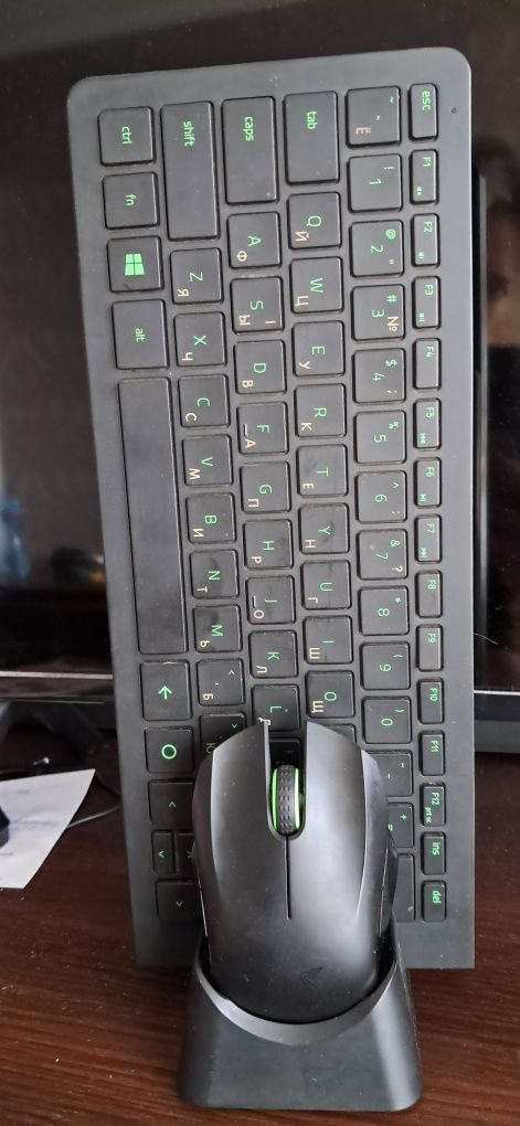 Характеристики Клавіатура бездротова Razer Turret (RZ84-01330100-B3G1)