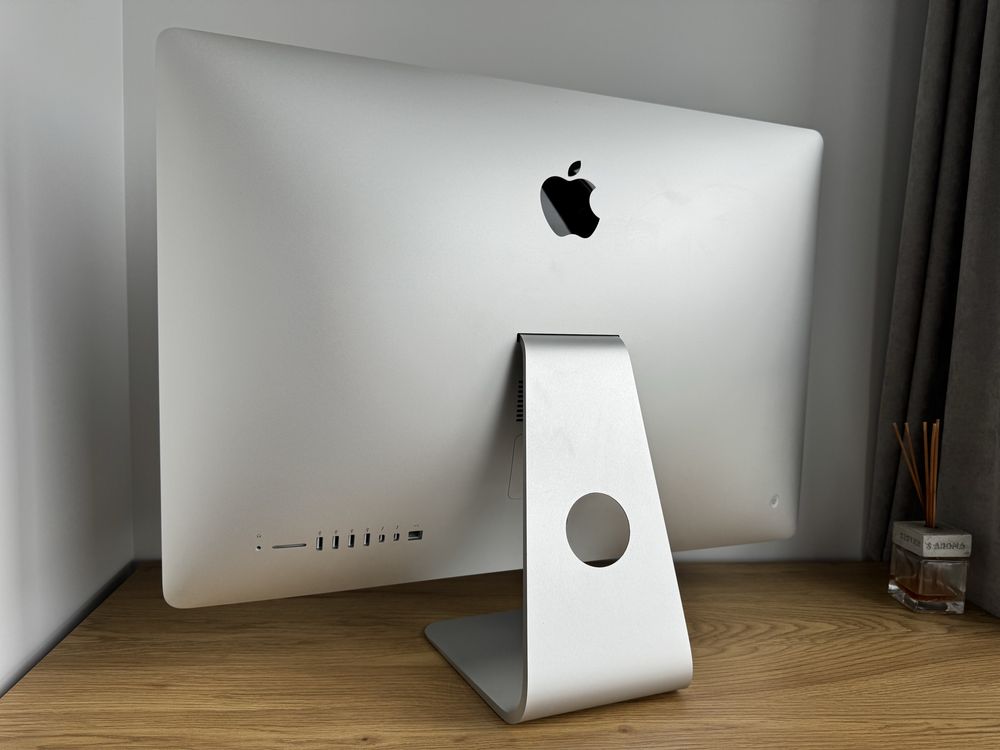 Apple iMac 27-inch, Mid 2015 Retina 1TB SSD