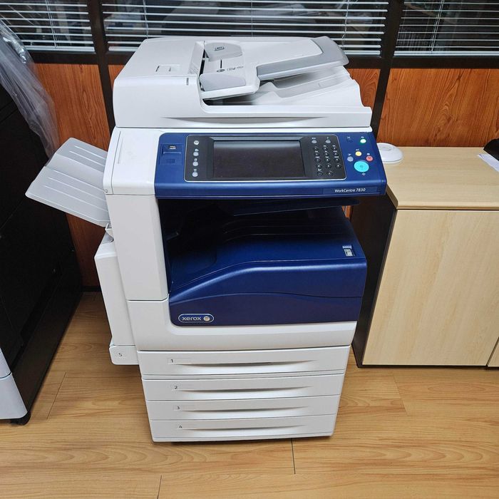 Máquina de Fotocopiar Semi-Nova | 4 Anos | Ótima Qualidade!