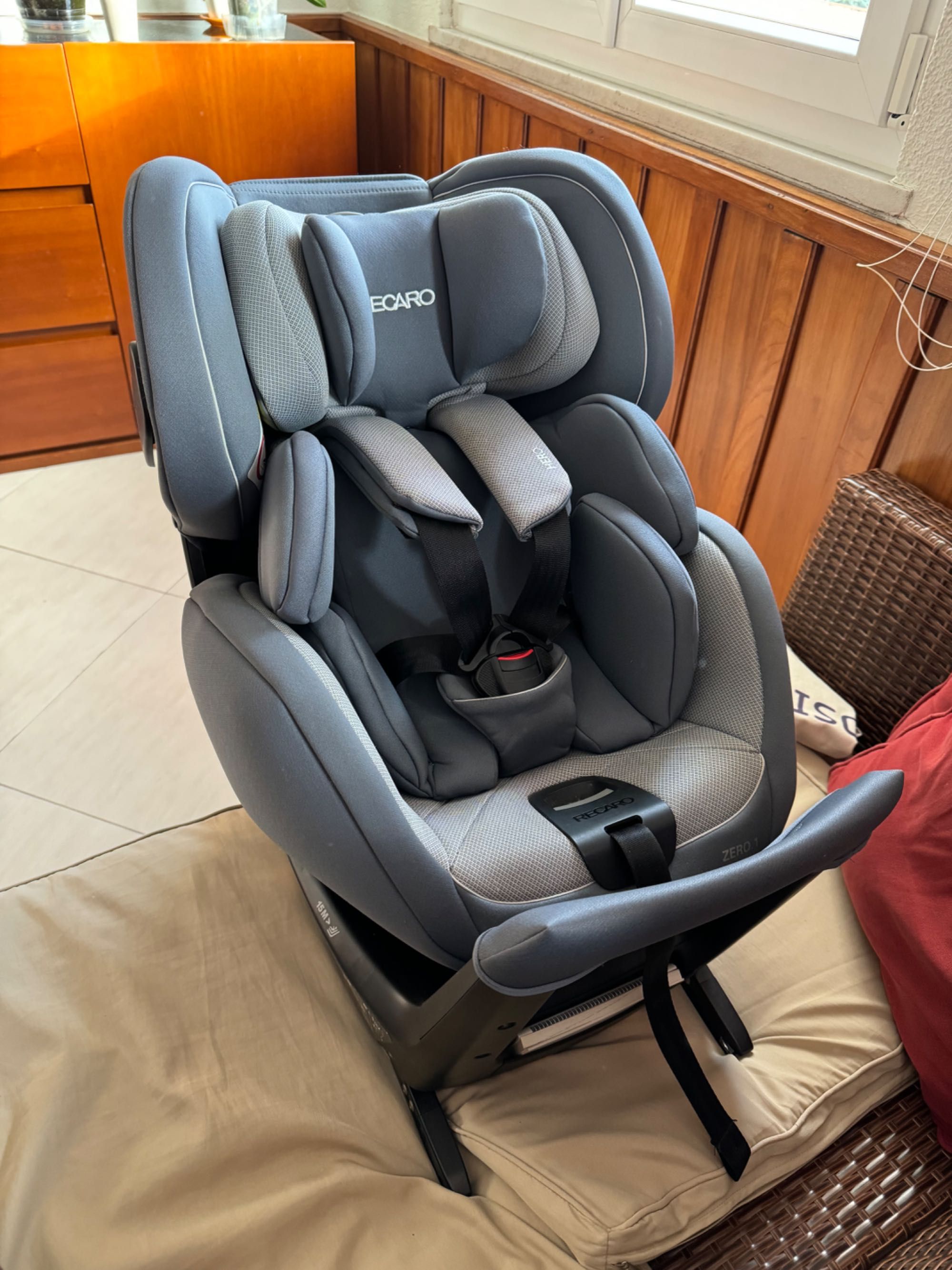 Cadeira auto 0+/1 RECARO