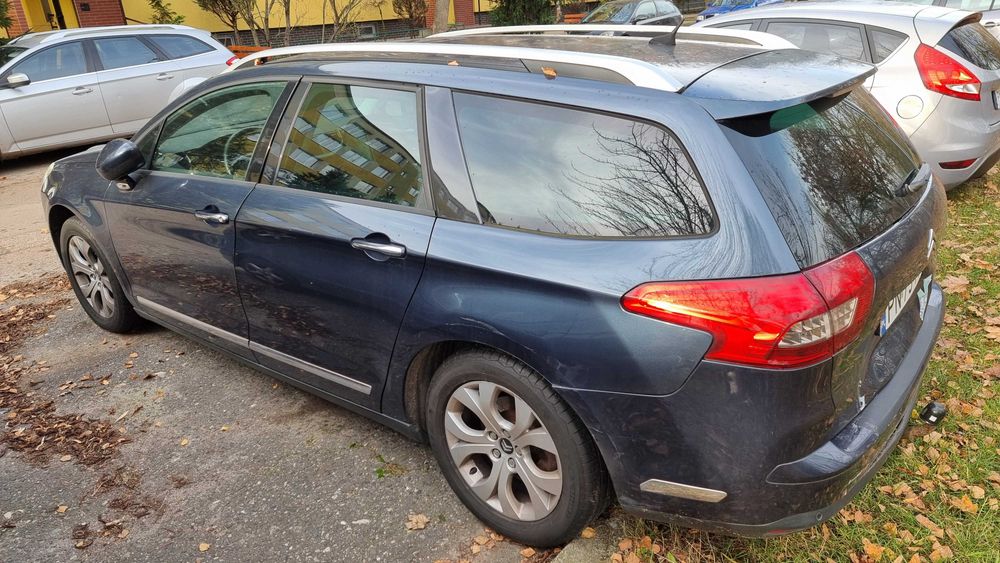 Citroen C5 Kombi 2011, 1.6 thp 155 KM, około 250 tyś- uszkodzony