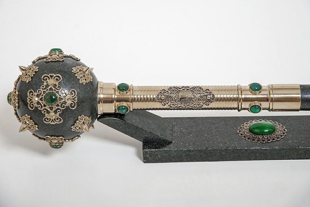 Сувенір з каменю Булава.