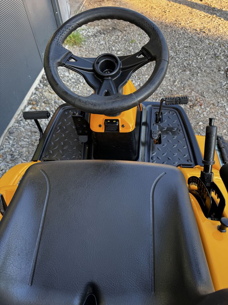 Traktorek Zero Turn Cub Cadet FMZ50 Kawasaki 22 KM 2 cyl