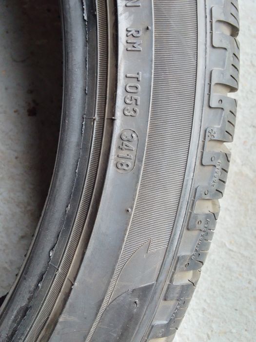 Cena za 4 Opony zimowe 255/40r21 PIRELLI