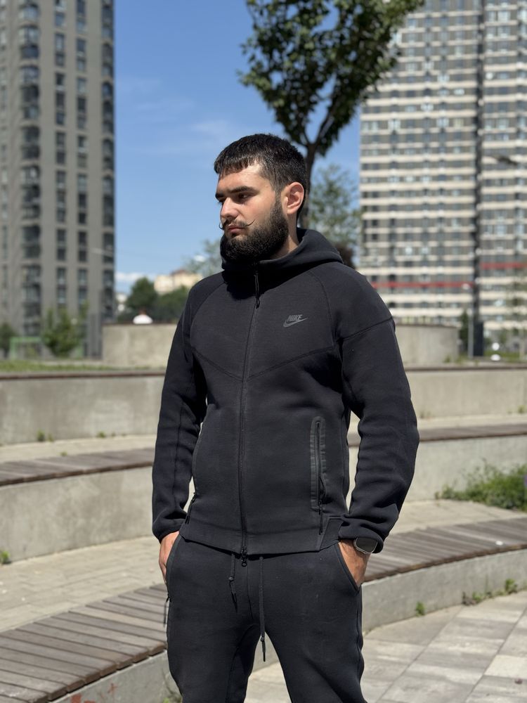 Костюм чоловічий Nike tech fleece [FB7921-010_FB8002-010] оригінал