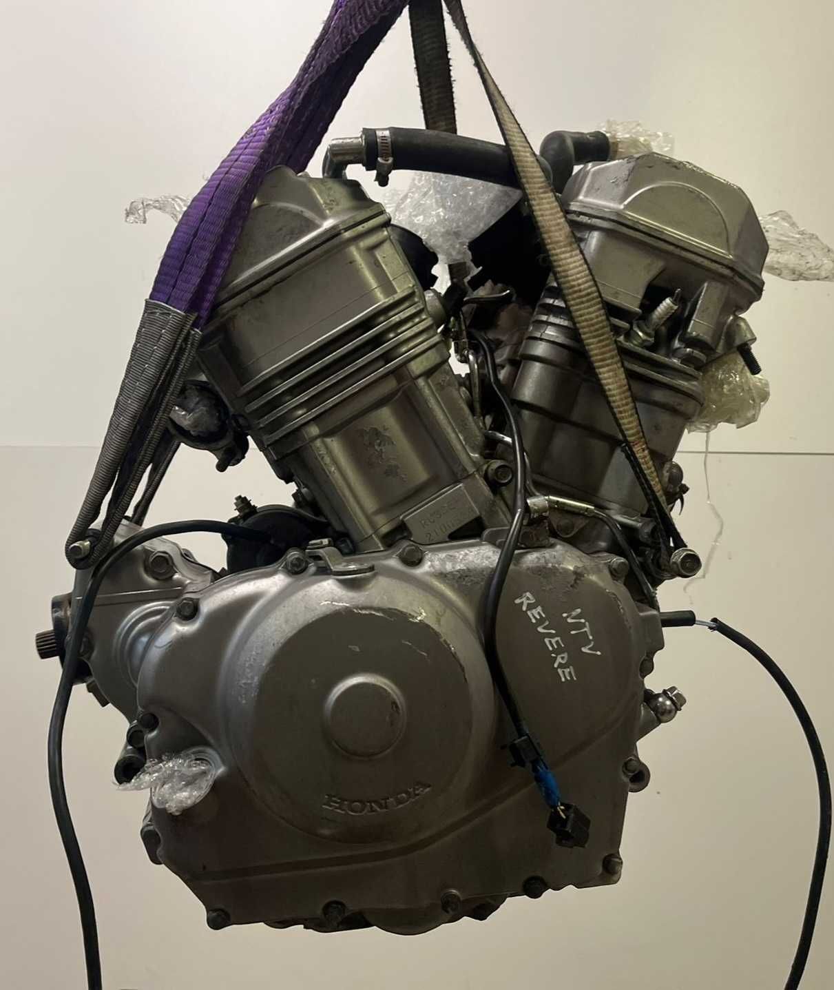 Honda NTV REVERE 650 silnik