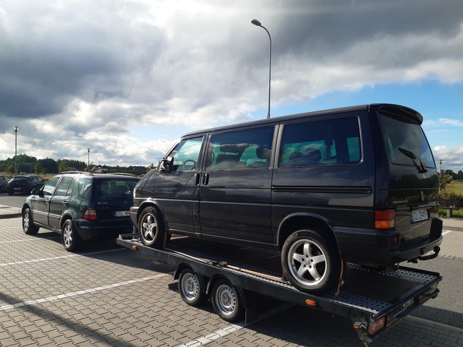Pomoc drogowa autolaweta transport aut Europa - Polska holowanie